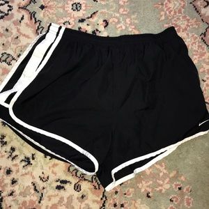 Nike FITDRY Running Shorts